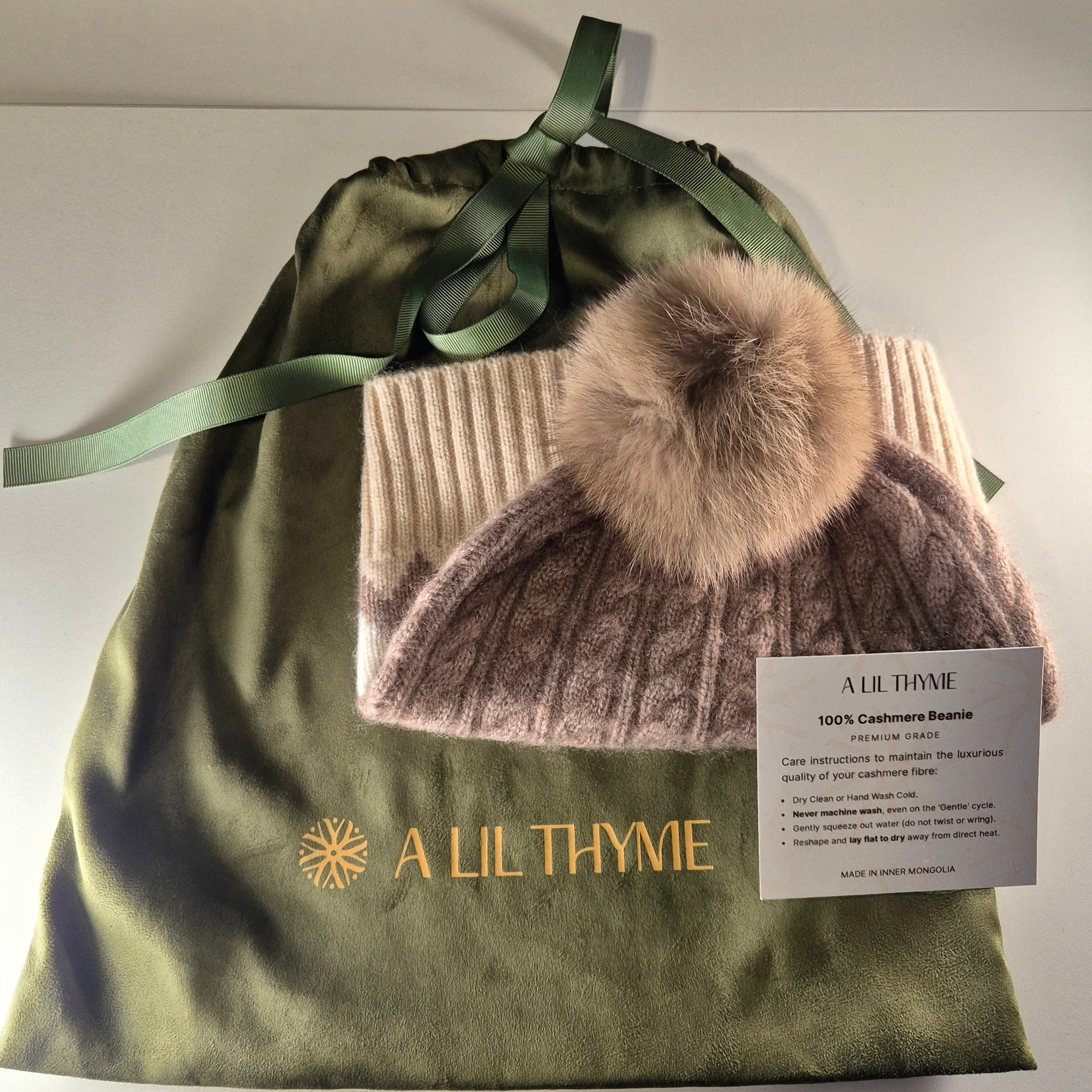 100% Pure Cashmere Beanie with Pom - Light Camel