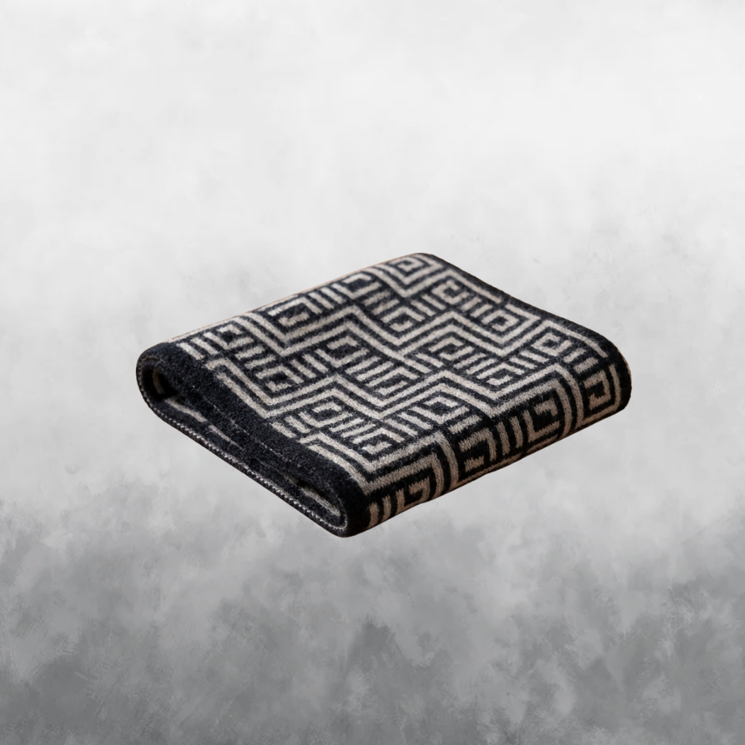 Reversible Cashmere Wrap Scarf in Cream